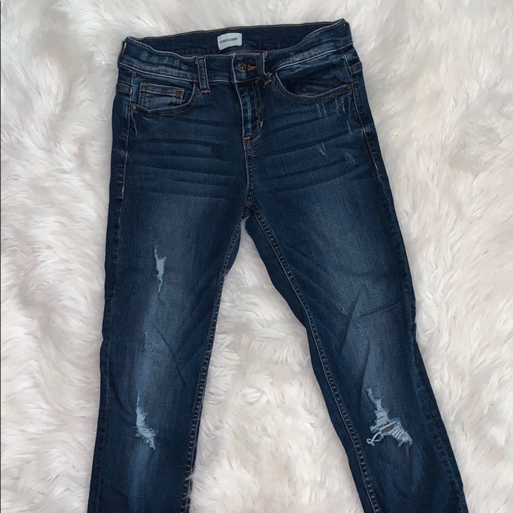 Sneak Peek jeans